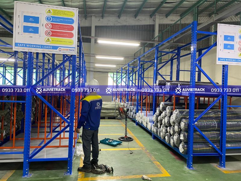 Dự Án Kệ Selective Lót Ván tại Đồng Nai